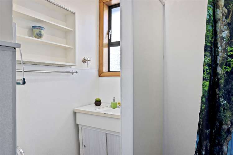 96 Neill Street Hornby_9