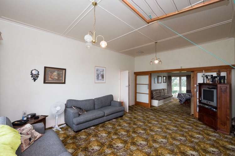 24 Bird Road Stratford_3