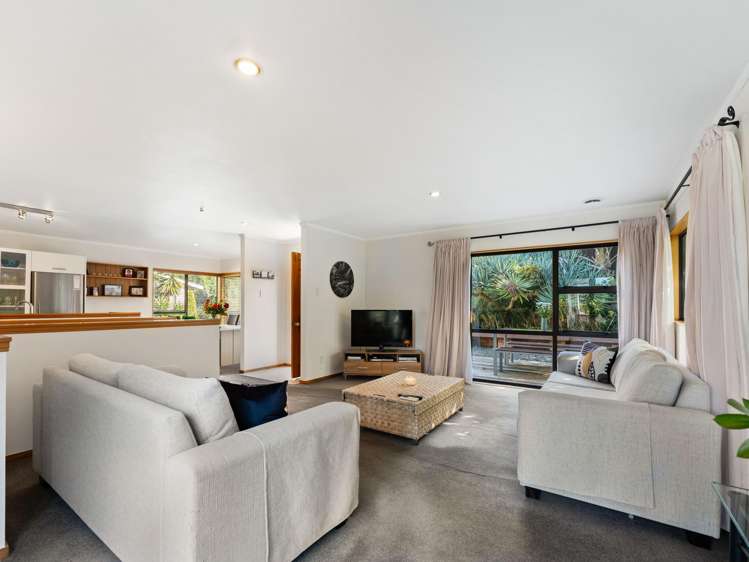2/16 Pleasant Road Glen Eden_3