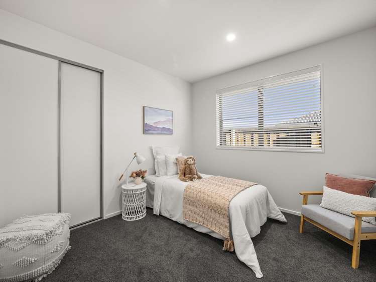 2 Orwell Way Elgin_18