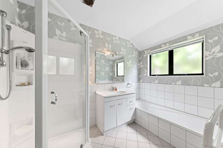 10 Saint Ives Grove Whalers Gate_12