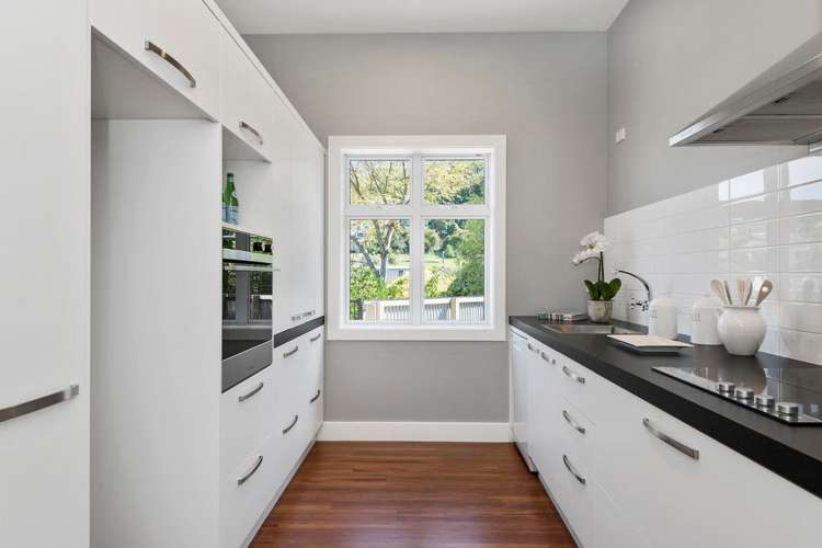 1 Cornwall Road Lyttelton_13