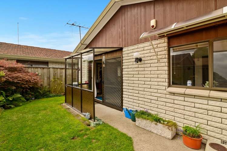 2/50 James Street Glenholme_13