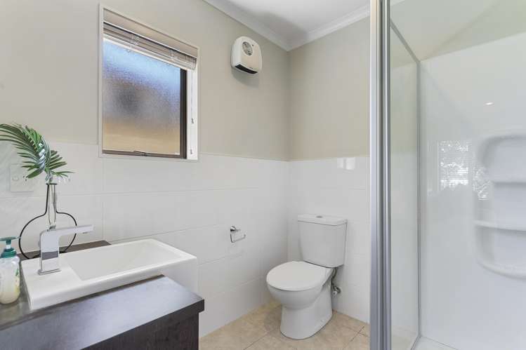 12 Valderama Drive Flat Bush_17