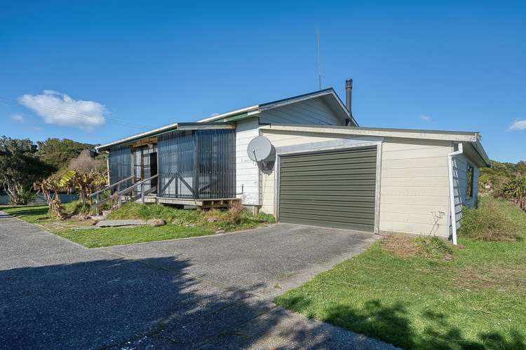 11 Butlers Road Ruatapu_17