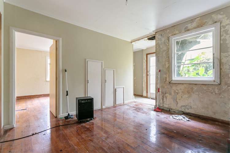 66 Pleasant Road Glen Eden_10