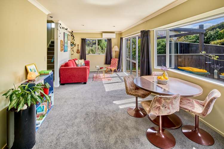 10 Pohutukawa Grove Titahi Bay_1