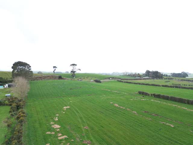 Rawhitiroa Road Eltham_2