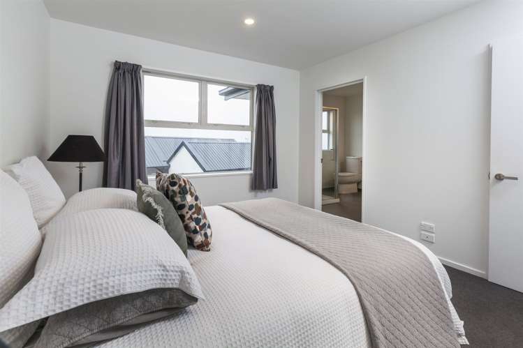 4/39 Gallaghan Close Wigram_12