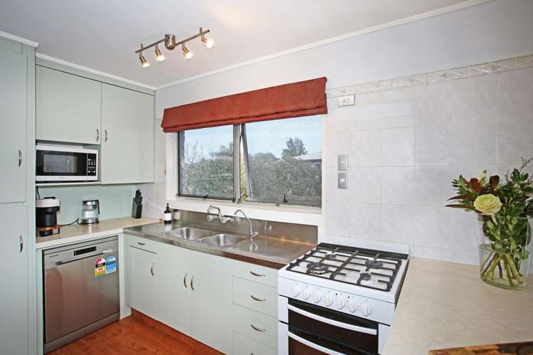 55 Sandspit Road Waiuku_12