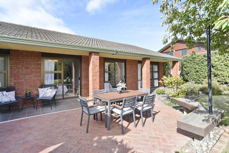 22d Yellowstone Crescent Burwood_27