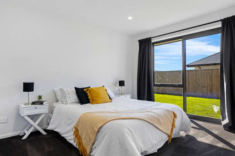 27 Crossley Avenue Woodend_9