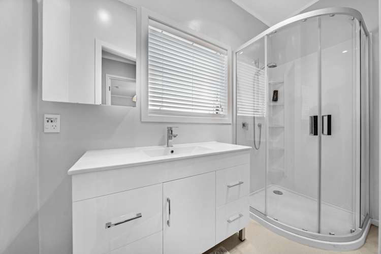 138 New Windsor Road New Windsor_15