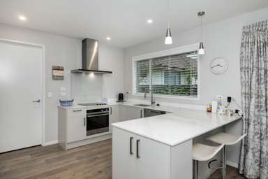 9 Hirere Way_4