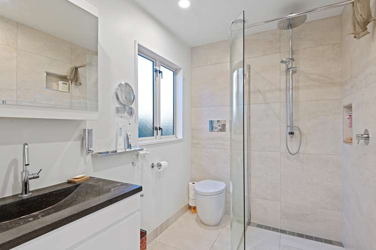 7 Douglas Street Lincoln_18