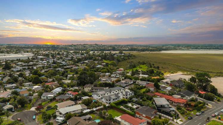 113 Beach Road Te Atatu Peninsula_41