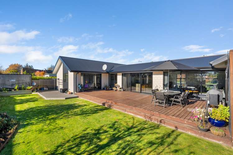 6 Spitfire Drive Burleigh_11