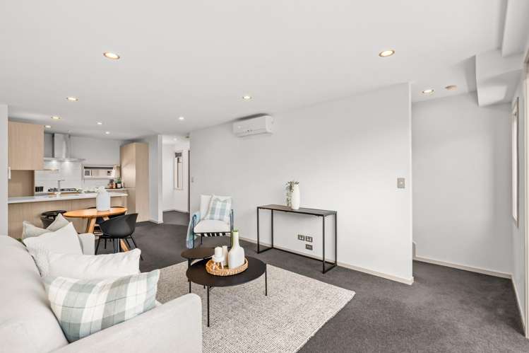 2/372 Worcester Street_1