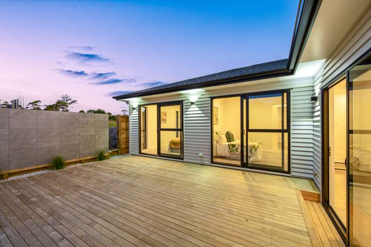 10 Puruatanga Road Wainui_22