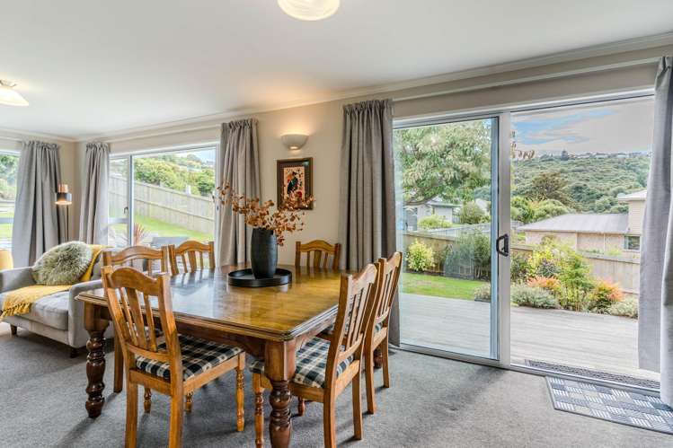 10 Sretlaw Place Glenross_7
