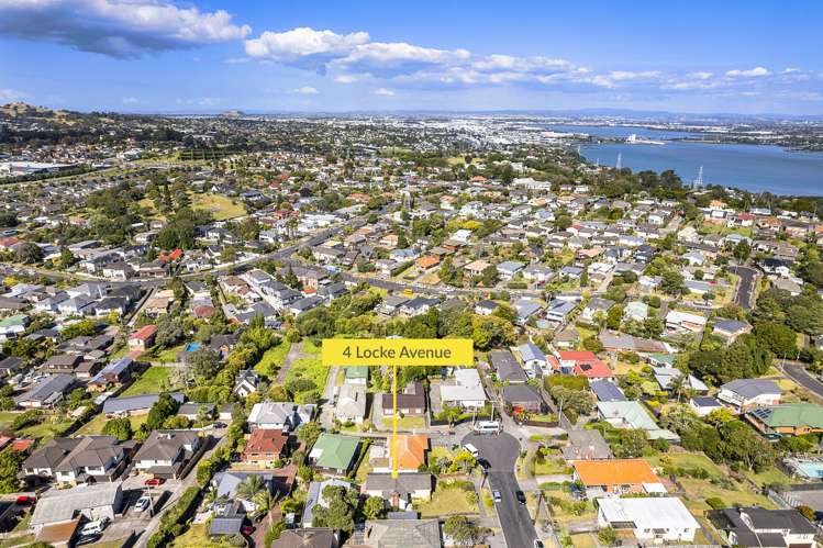 4 Locke Avenue Mount Roskill_16