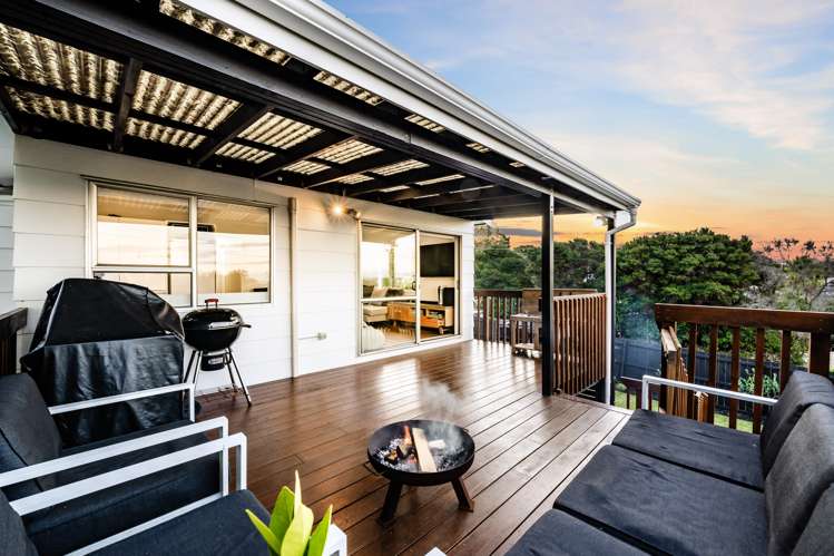 77b Elliston Crescent Stanmore Bay_1