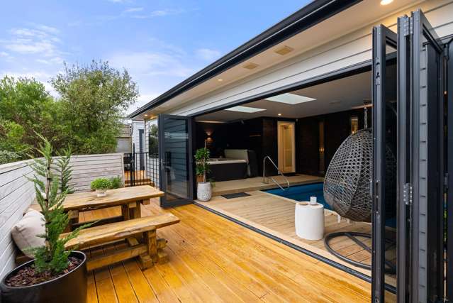 5 Riroriro Close Crofton Downs_1