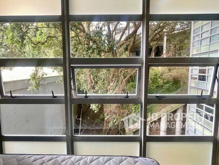 423/133 Beach Road City Centre_9