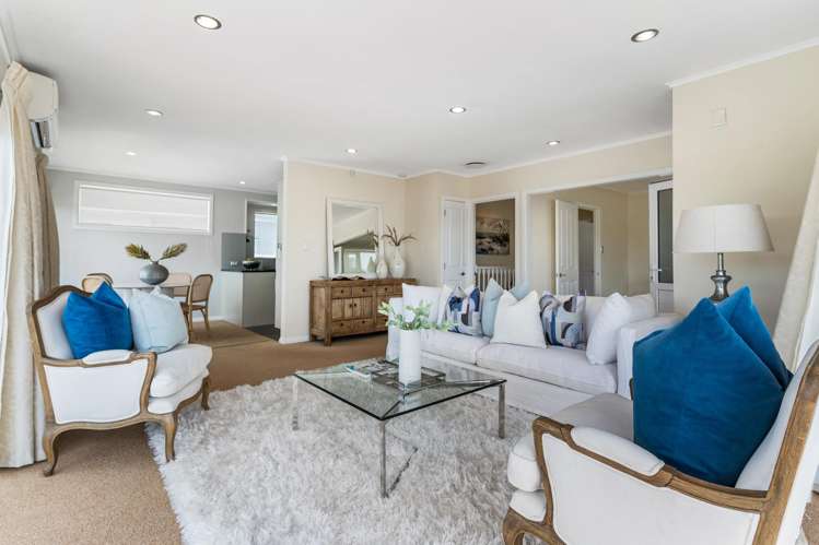 1/7 Colmar Road Mellons Bay_4