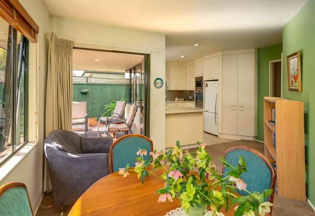 76 Kingsford Drive Stoke_4