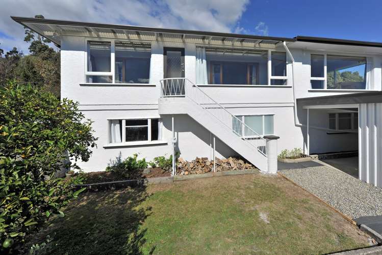 21 View Mount Stoke_23