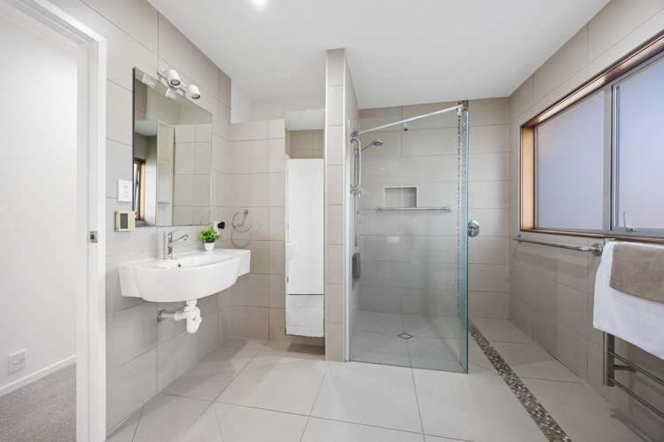 16 & 16A Maugham Drive Bucklands Beach_14