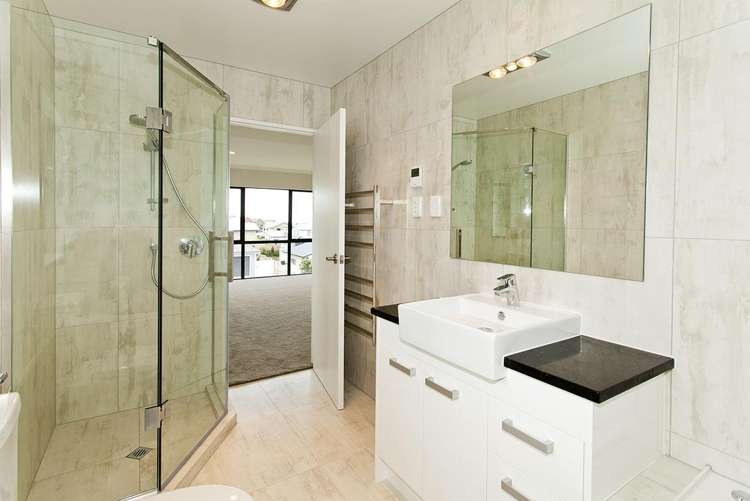 6 Greenlink Rise Long Bay_7