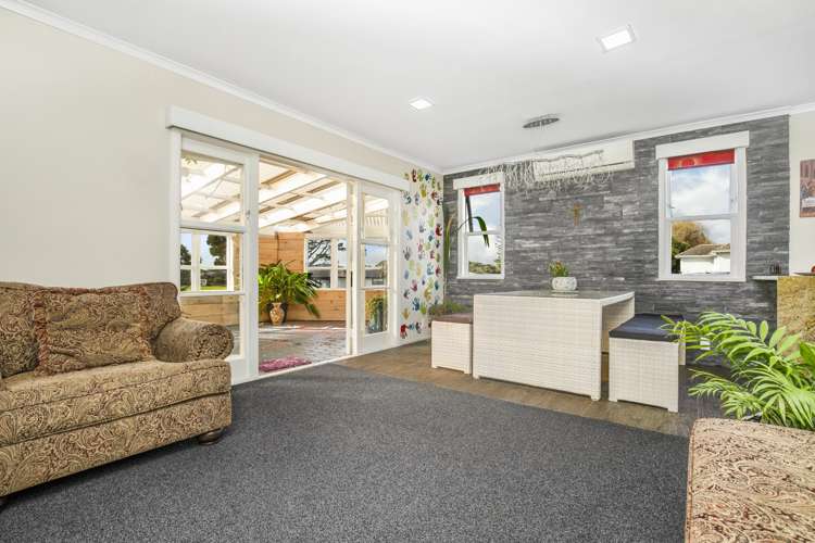 14 Martin Place Kelston_7