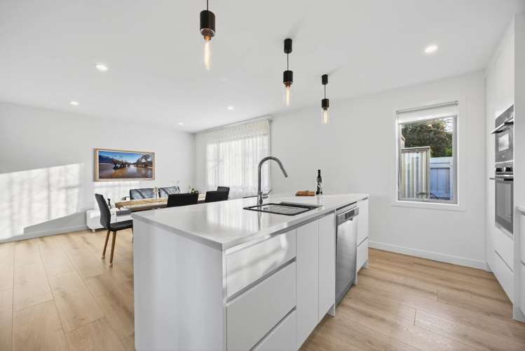 9A Portadown Avenue Pakuranga Heights_3