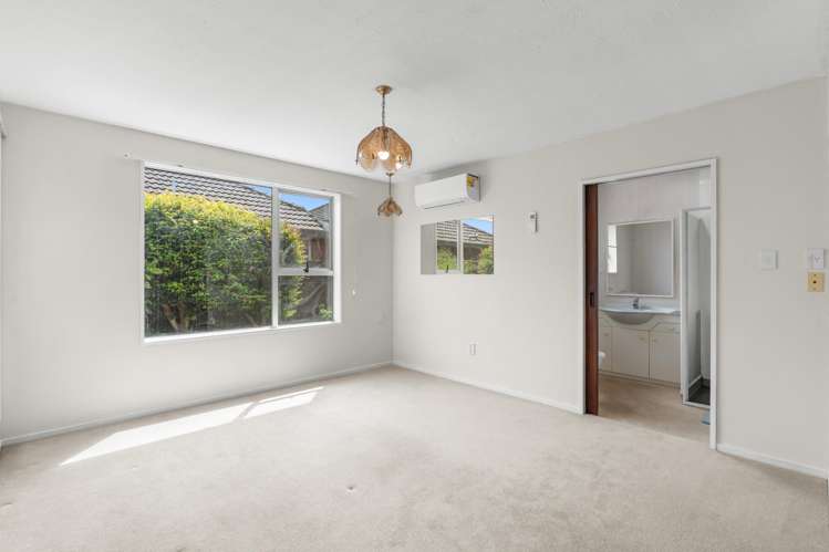 1/5 Cottesmore Close Burnside_5