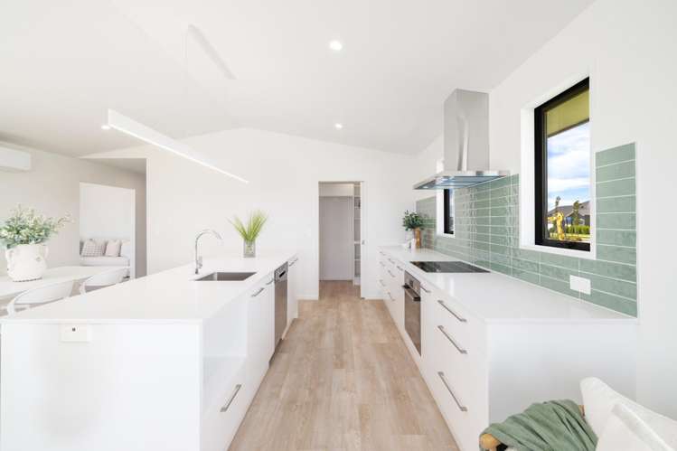 92 Westmoor Boulevard Rolleston_3