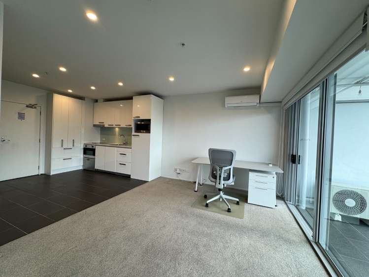 2905/6-8 Lorne Street 10015_13