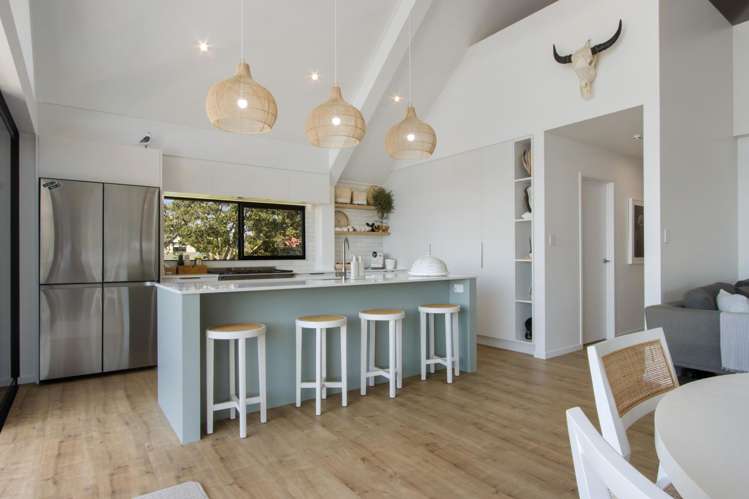 10b Beach Road Waihi Beach_12