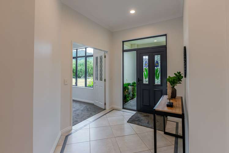 56 Kensington Drive Peka Peka_3