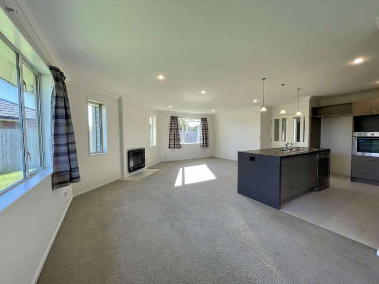 3a Perrin Place Darfield_4