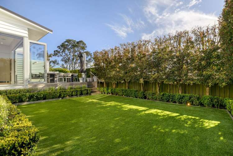 2/63 Long Drive Saint Heliers_33