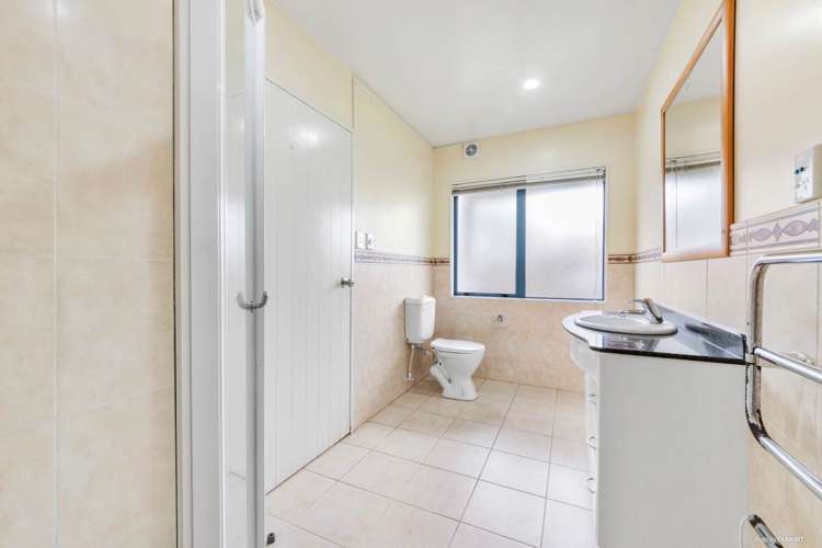 15 Cricklade Terrace Windsor Park_11