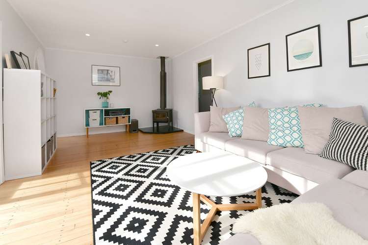 61 Gledstane Road Stanmore Bay_6