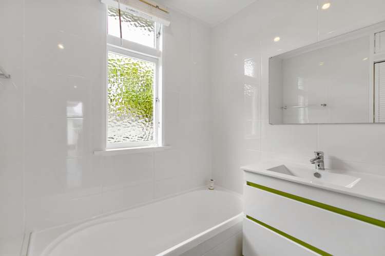 2/16 Wallace Road Mangere Bridge_11