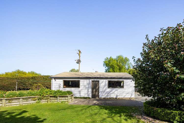 166 Racecourse Road Cambridge_12