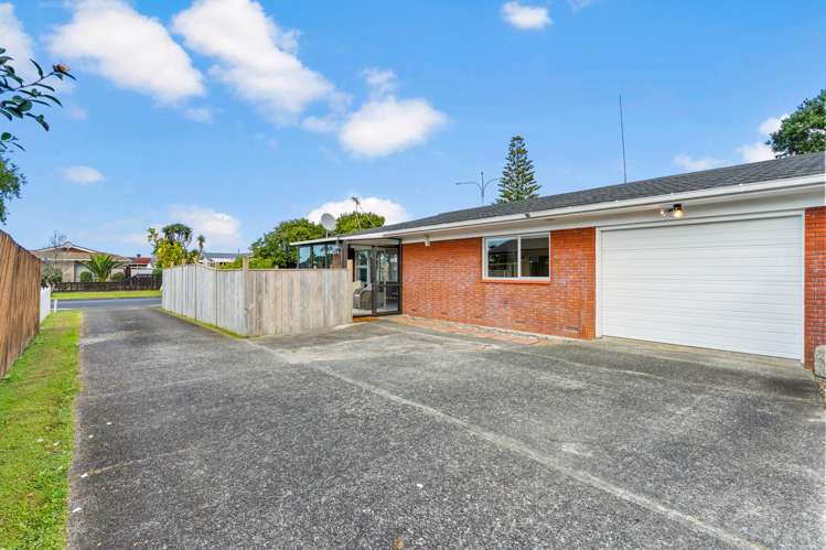 1/105 Florence Avenue Orewa_15