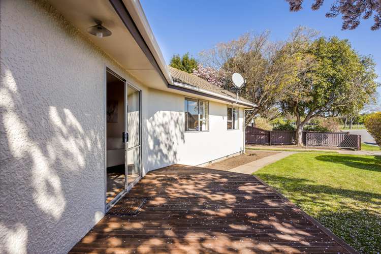 21 Oakley Crescent Hornby_11