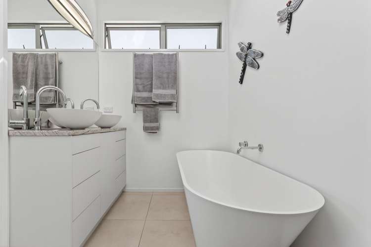 36A The Cliffs Britannia Heights_13