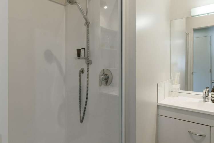 26 Whakamoenga Point Acacia Bay_29